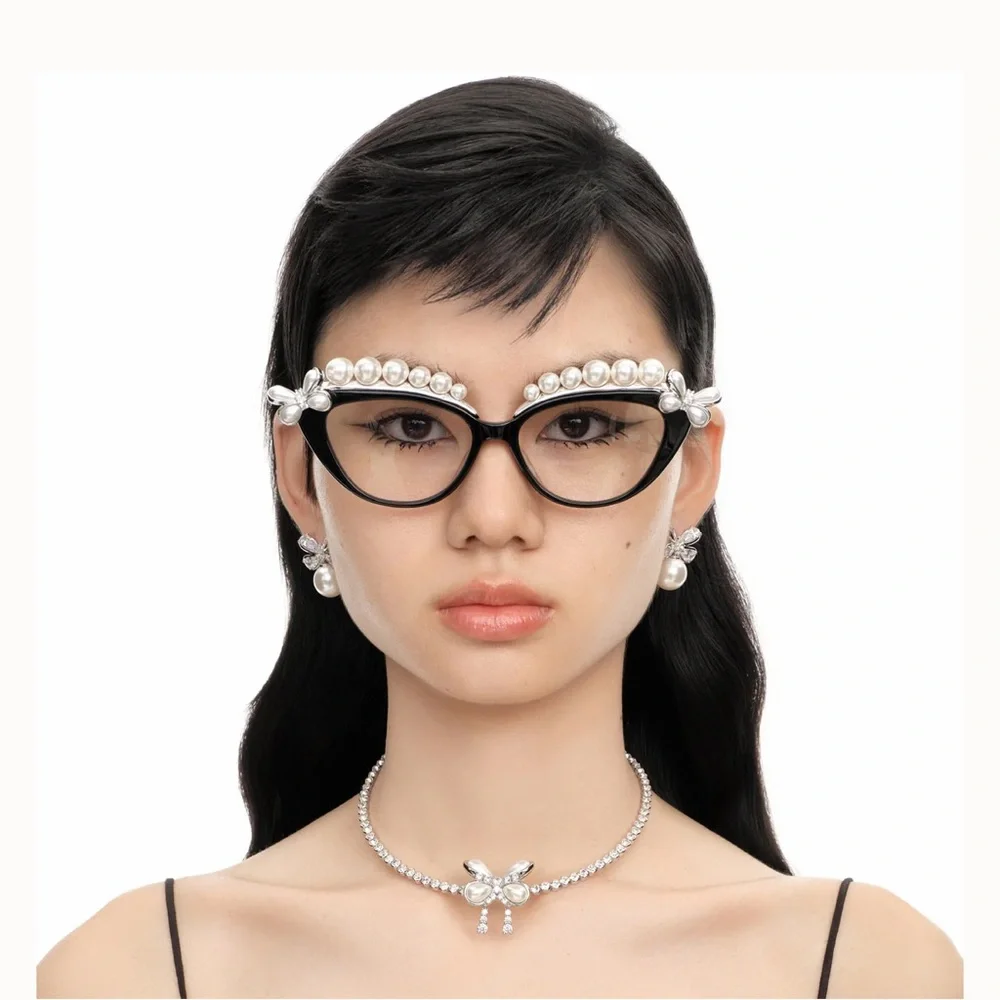 ShuShu/Tong x YVMIN Collaboration – Pearl Flower Glasses. Authentic. New.